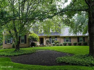 10003 Scenic View Ter, Vienna, VA 22182