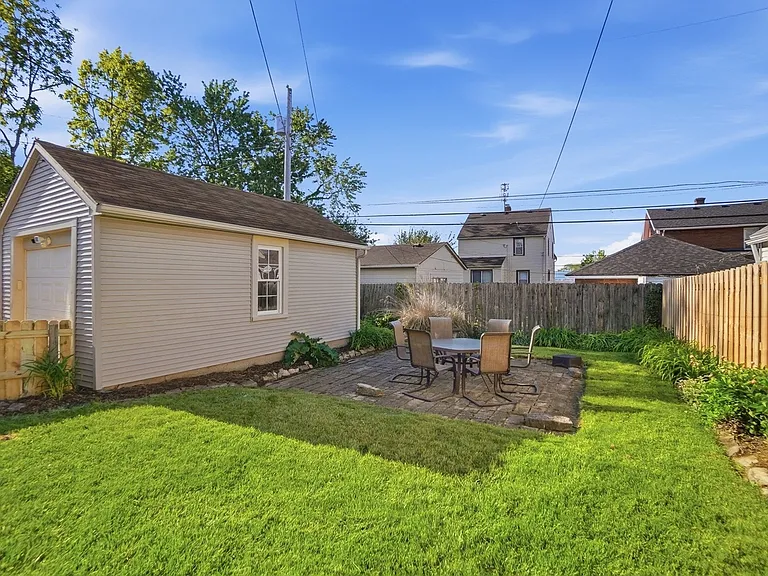 1028 Colwick Dr — Photo 33