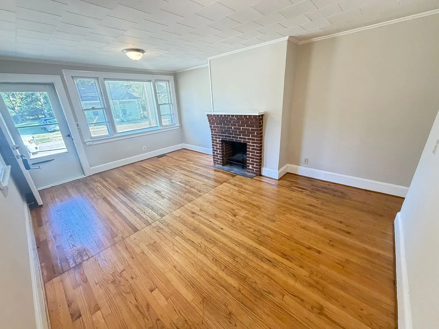 Nice 2 Bed 1 Bath Duplex unit in Salisbury NC- Close to downtown Salisbury and I-85 — Photo 3