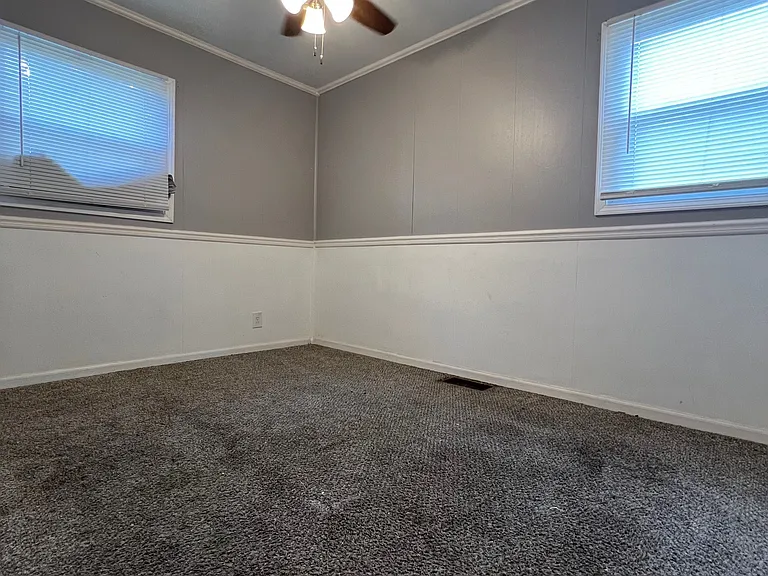 1432 Bel Aire Dr — Photo 12