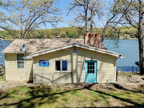 28824 White Oak Rd, Gravois Mills, MO 65037