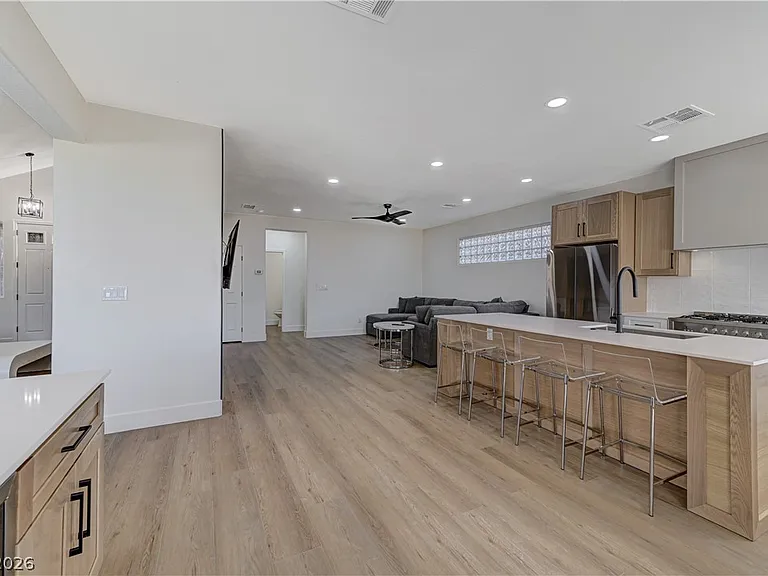 1317 Fox Acres Dr — Photo 23
