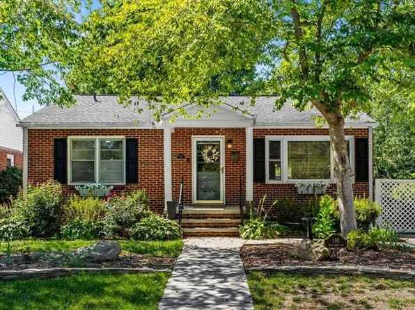 110 Mayflower Dr, Greensboro, NC 27403