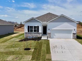 706 Fallen Leaf Dr, Belton, MO 64012