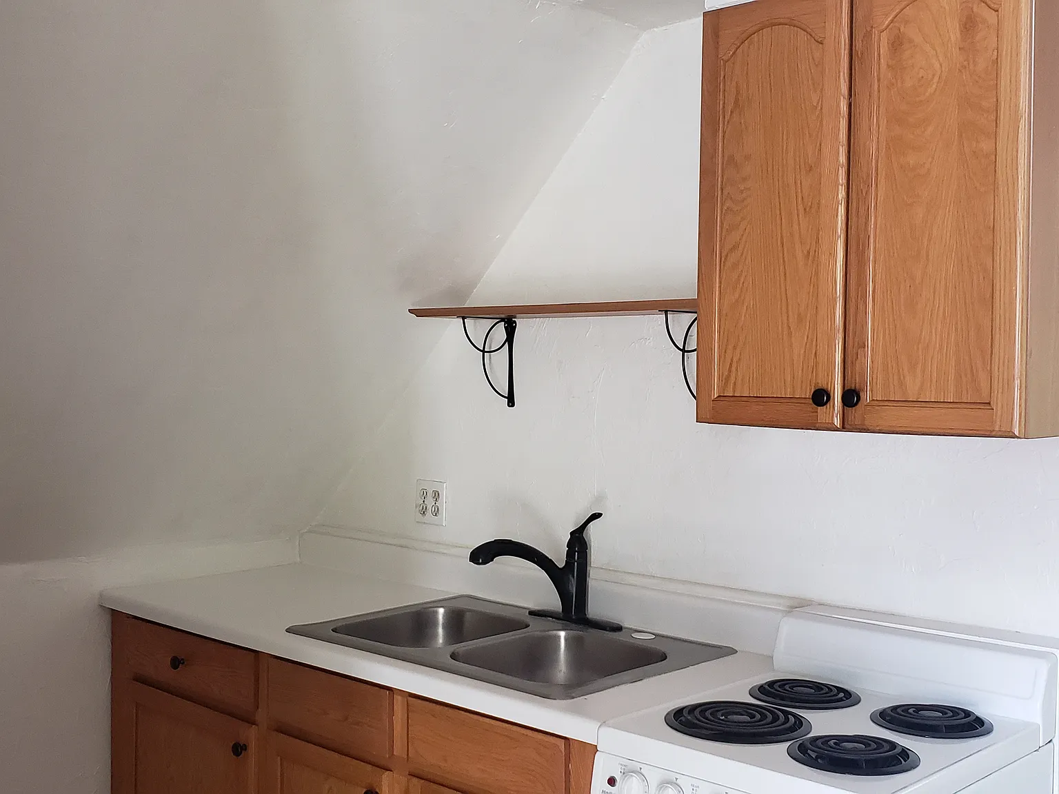 Studio, 400 sqft, $800 — Photo 3