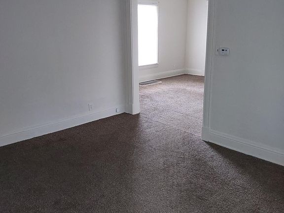 4th image of 11425 N Saginaw St #1