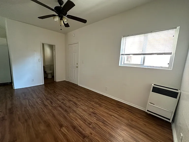 1033 Hoffman Ave #12 — Photo 14