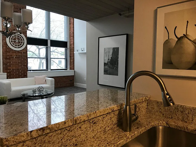 33 Maplewood Ave #111 — Photo 2