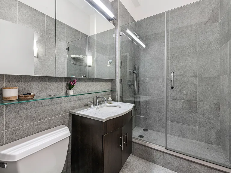 80 John St #3B — Photo 7