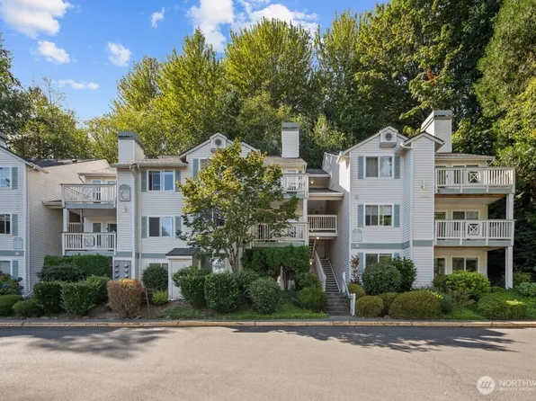 9910 NE 137th Street #C111, Kirkland, WA 98034