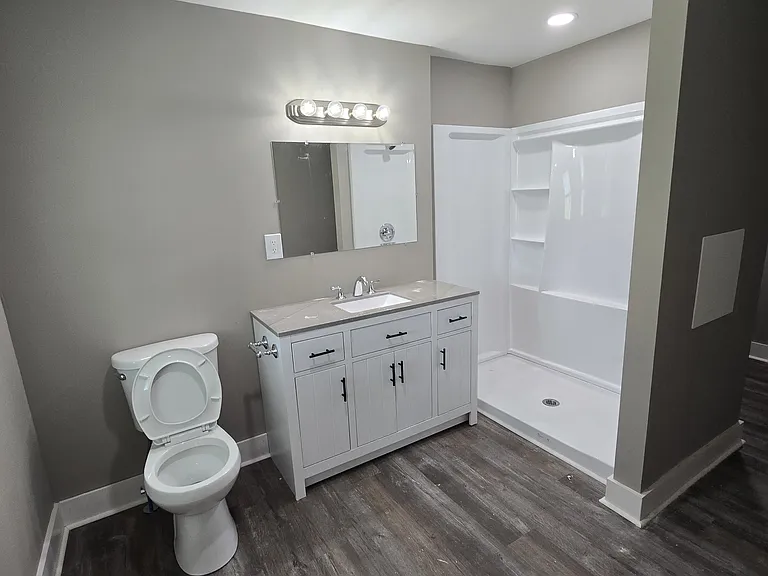 319 E Trinity Ln #A — Photo 13