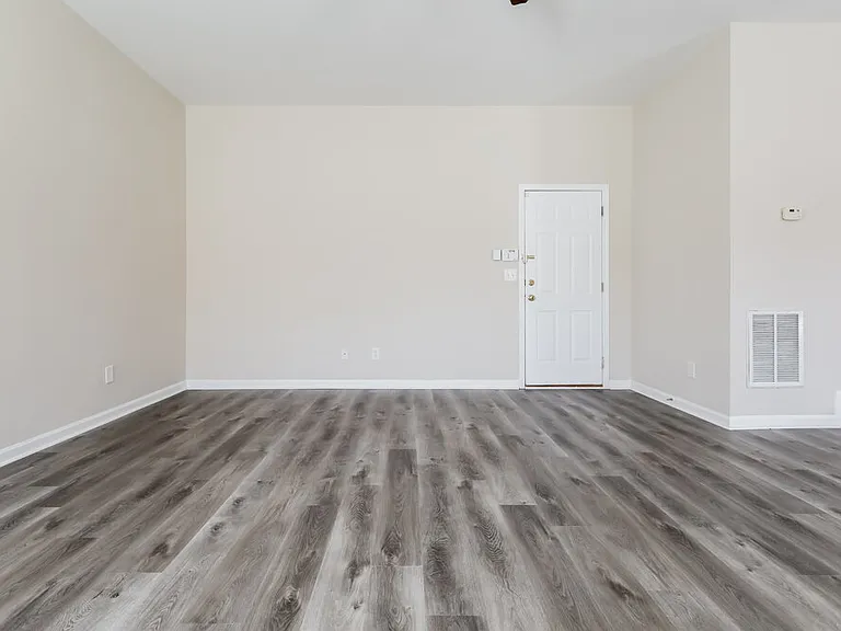 3752 Sunbridge Dr — Photo 12