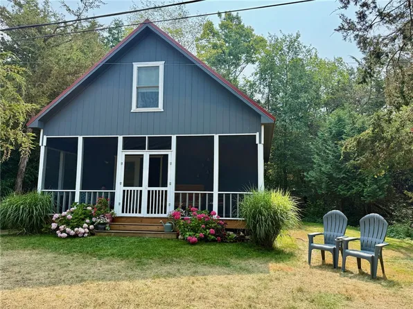 10682 Grandjean Rd, Henderson, NY 13650