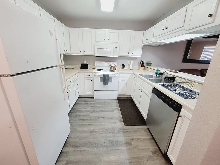 4434 Gearhart Rd #2302 — Photo 8