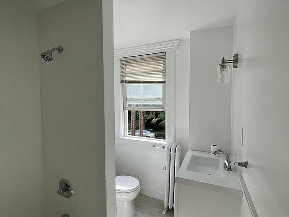 2nd image of 131 Claremont Ave APT 2F