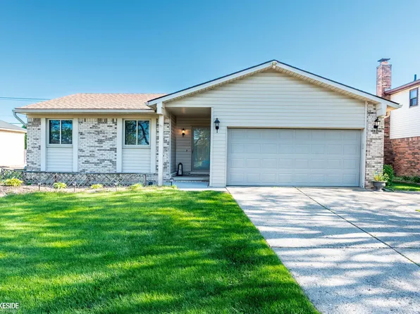 17699 Kuecken St, Clinton Township, MI 48038