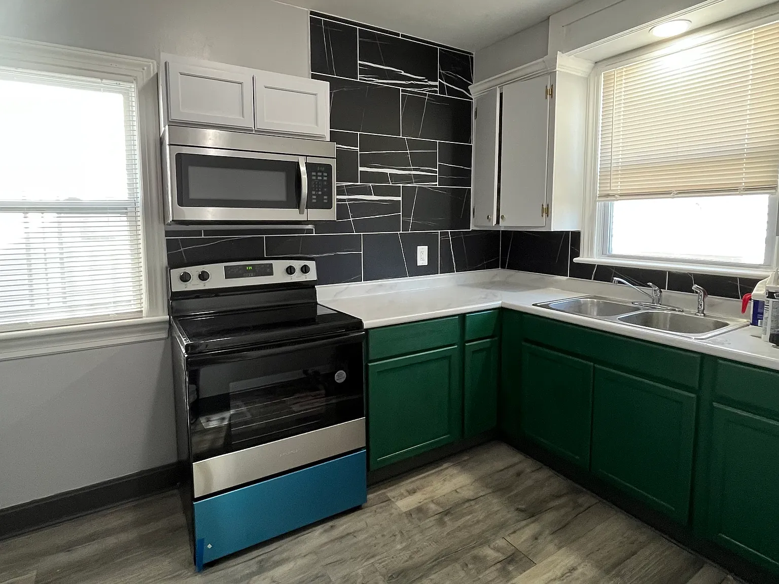 3 bed, 1300 sqft, $1,450 — Photo 3