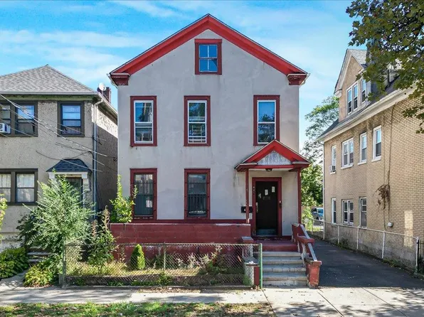 421 S 10th Avenue, Mount Vernon, NY 10550