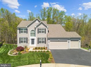 9 Canberra Ct, Fredericksburg, VA 22405