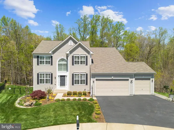 9 Canberra Ct, Fredericksburg, VA 22405