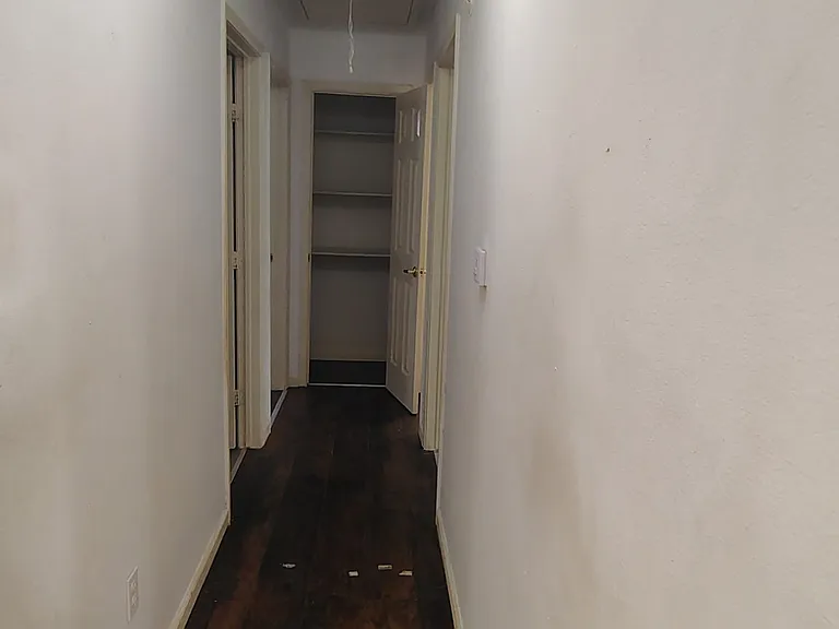 402 SE 2nd St — Photo 3