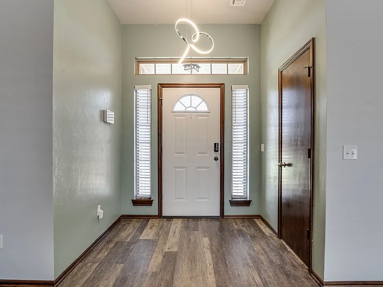 1174 Misty Ln NW — Photo 7