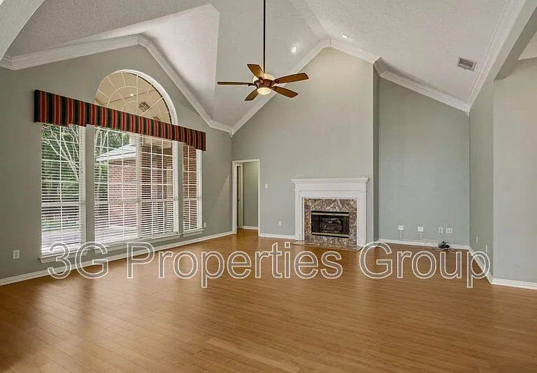 2109 Gisbourne Dr — Photo 4