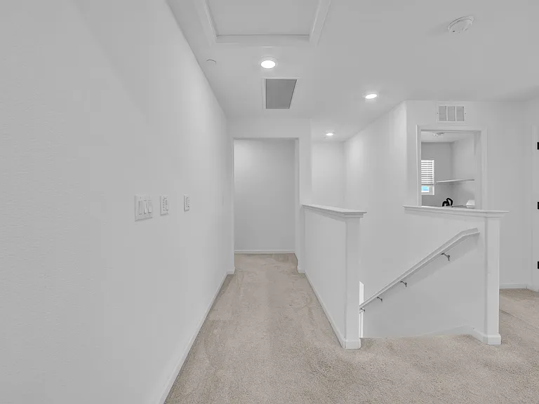 4562 Butterfly Ridge Dr — Photo 23