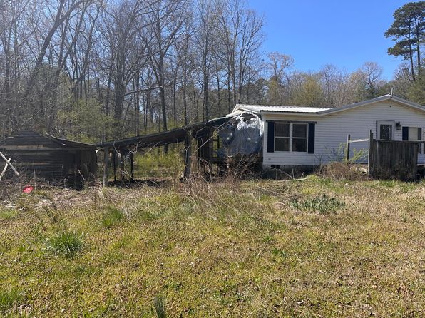 3001 Chase Dr, Rossville, GA 30741