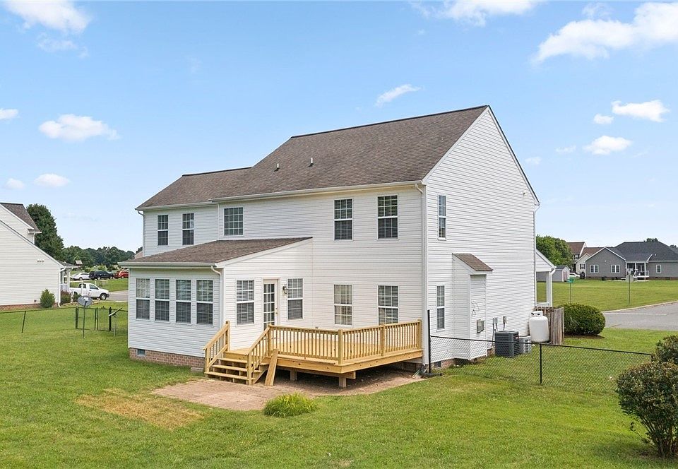 147 Noels Pl, Tappahannock, VA 22560 Zillow