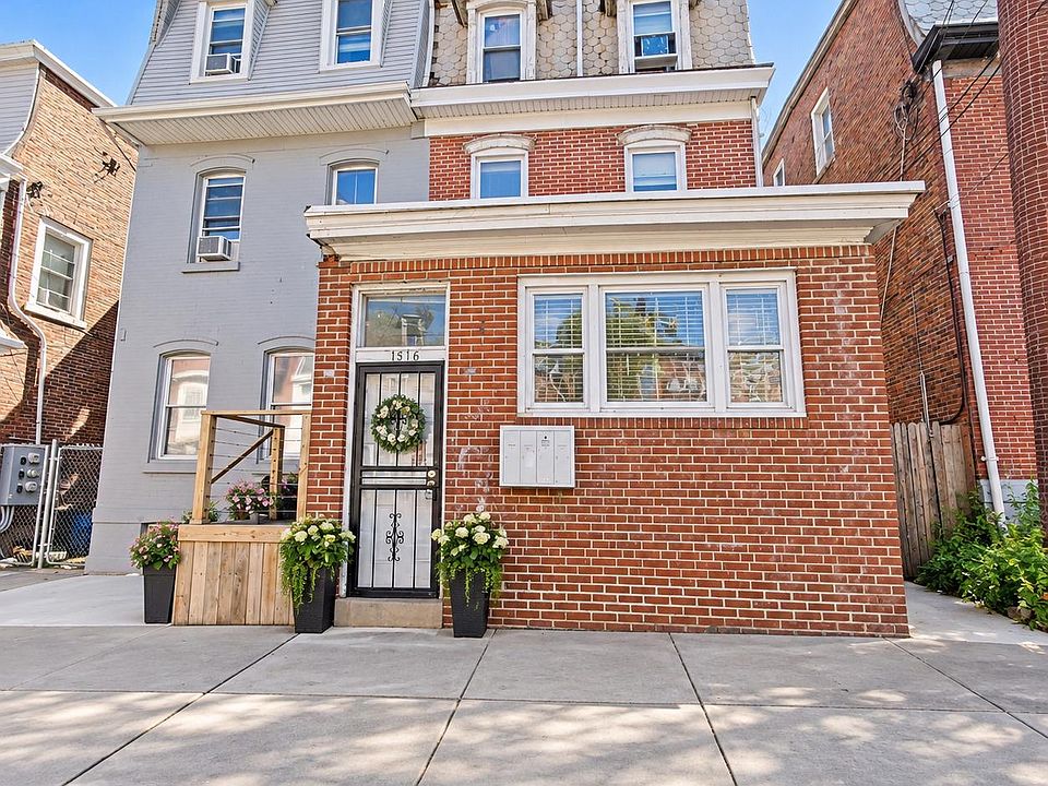1st image of 1516 Arrott St