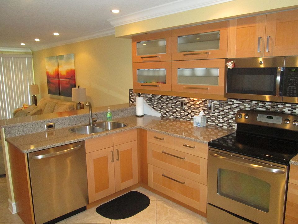 1st image of 4821 Saxon Dr #207-C