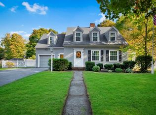 3 W Shore Dr, Marblehead, MA 01945
