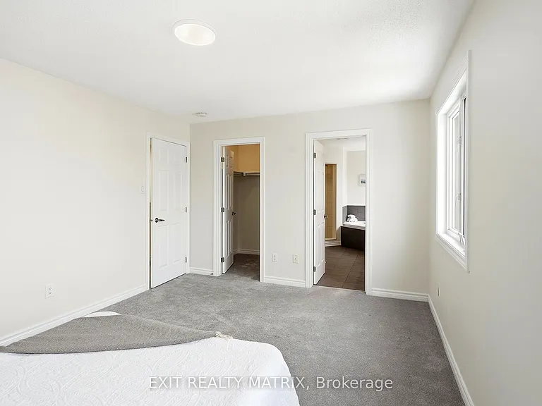 194 Flowing Creek Cir — Photo 11