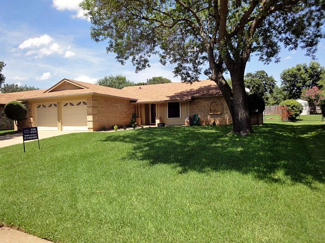 1st image of 7008 Stoneridge Dr
