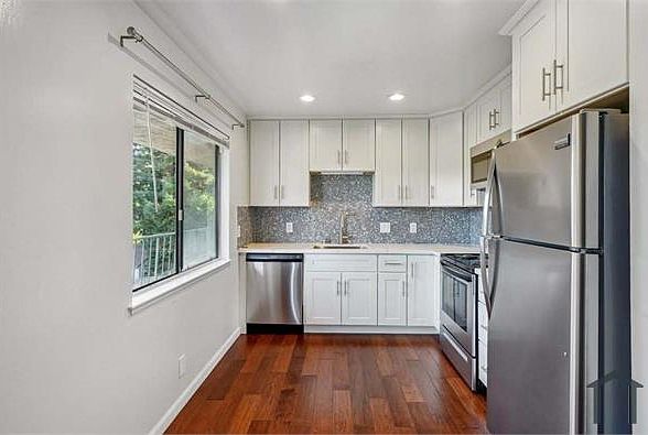 1st image of 2824 Marlborough Ave APT 3