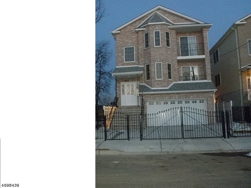 1st image of 157-159 Bellair Pl