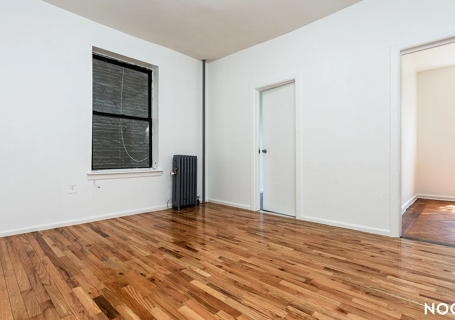 2204 Clarendon Road — Photo 4