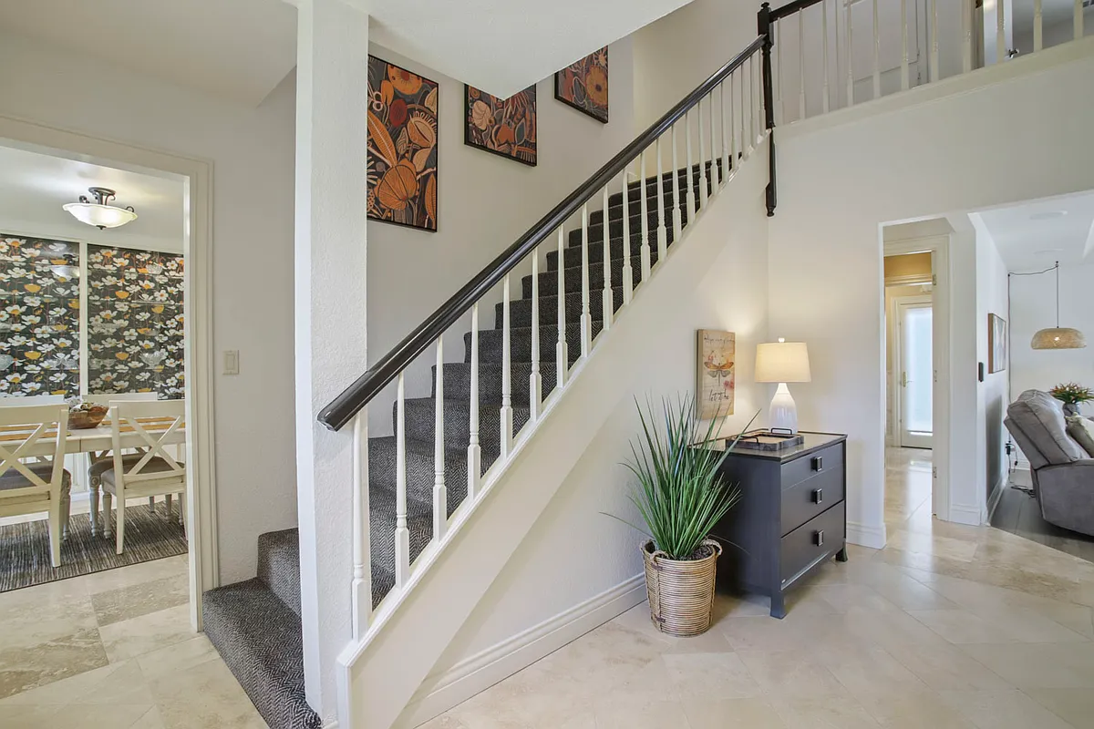 Building Photo - 2925 Park Oak Dr