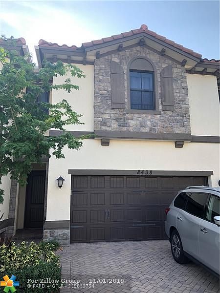 1st image of 8438 Lake Majesty Ln