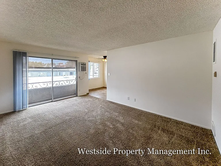 1755 Purdue Ave. — Photo 3