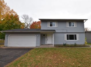 714 Schilling Cir NW, Forest Lake, MN 55025