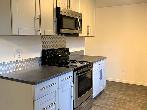 5th image of 3102-3108 Kauffman Ave #3102-D