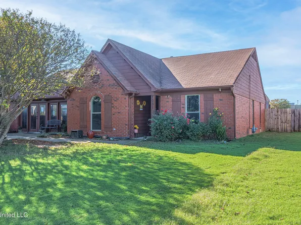 7031 Dunbarton Dr, Horn Lake, MS 38637