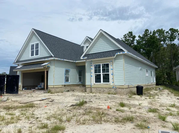 3398 Island Lakes Drive, Oak Island, NC 28461