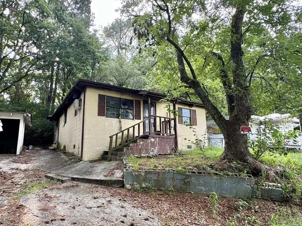 204 N Bogle St, Dalton, GA 30721