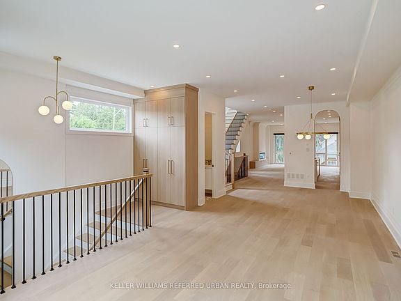5th image of 39 Wesley Ave