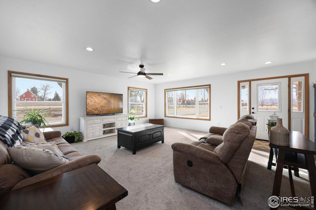 5215 E County Road 16