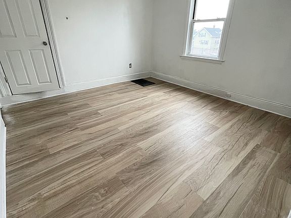 3rd image of 62 Trenton St Floor 1