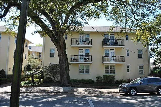 7444 Saint Charles Ave #309 — Photo 2
